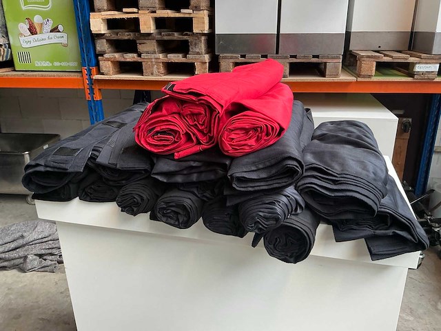 Partij pipe & drape - afbeelding 2 van  13