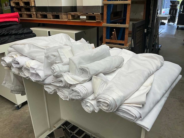 Partij pipe & drape - afbeelding 3 van  13