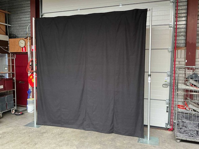 Partij pipe & drape - afbeelding 1 van  13