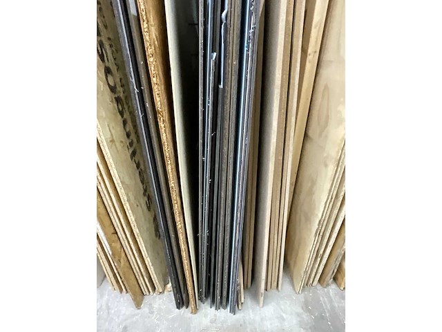 Partij plaatmateriaal; waaronder hpl - afbeelding 11 van  13