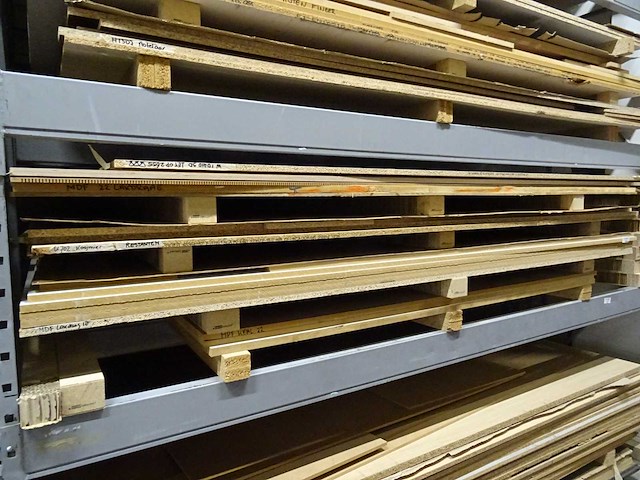 Partij plaatmateriaal - afbeelding 2 van  16