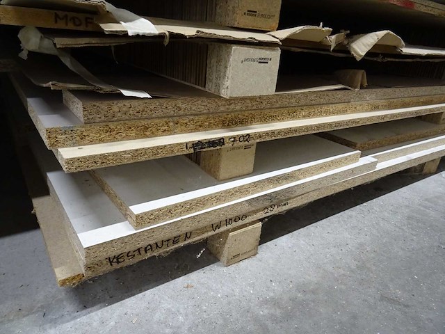 Partij plaatmateriaal - afbeelding 9 van  16