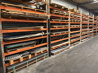 Partij plaatmateriaal - afbeelding 1 van  17