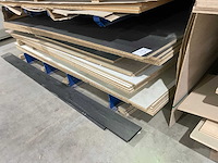 Partij plaatmateriaal - afbeelding 2 van  12