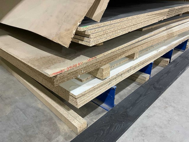 Partij plaatmateriaal - afbeelding 6 van  12