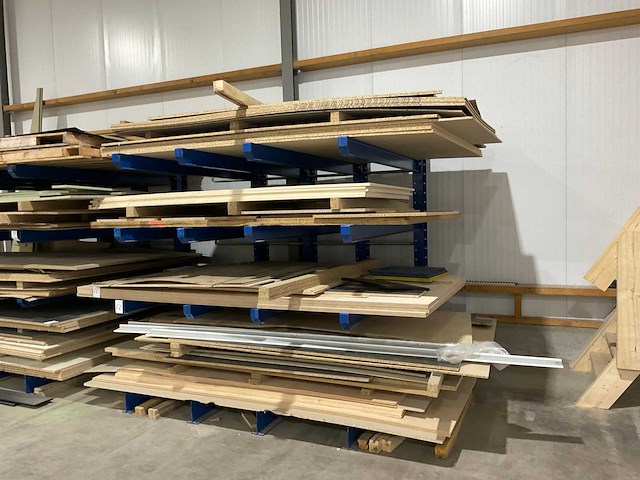 Partij plaatmateriaal - afbeelding 1 van  7