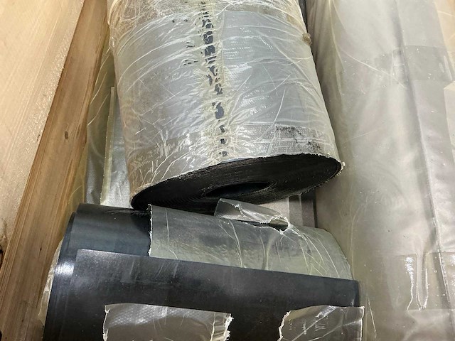 Partij plaatrubber op rol - afbeelding 3 van  4