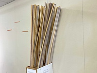 Partij plakplinten 240 cm - afbeelding 1 van  4