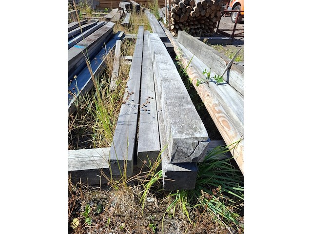 Partij planken, balken en palen - afbeelding 6 van  12