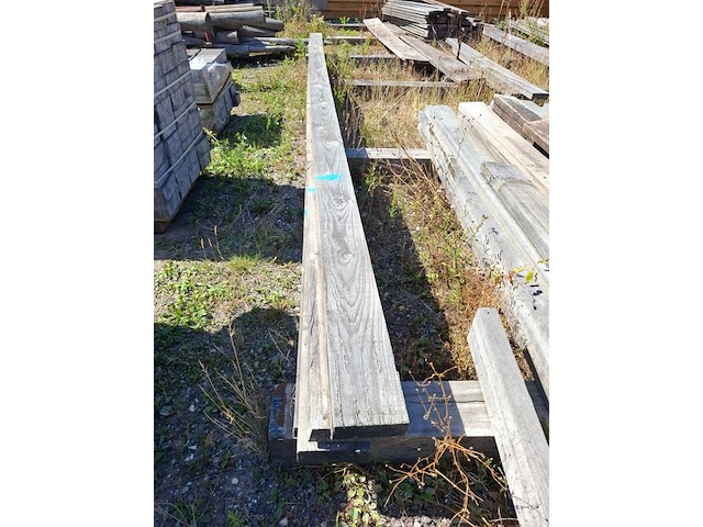 Partij planken, balken en palen - afbeelding 7 van  12