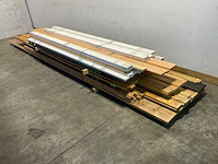 Partij planken diverse soorten en maten - afbeelding 1 van  12