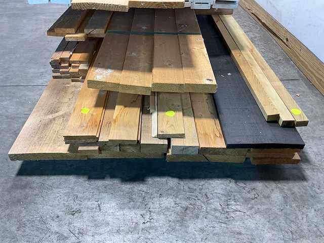 Partij planken diverse soorten en maten - afbeelding 12 van  12