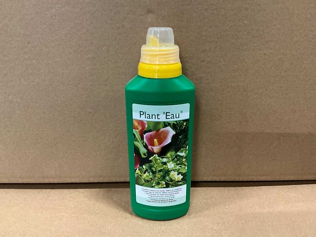 Partij plant ‘eau vloeibare meststof 500ml (192x) - afbeelding 1 van  5
