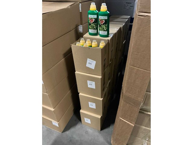 Partij plant ‘eau vloeibare meststof 500ml (192x) - afbeelding 4 van  5