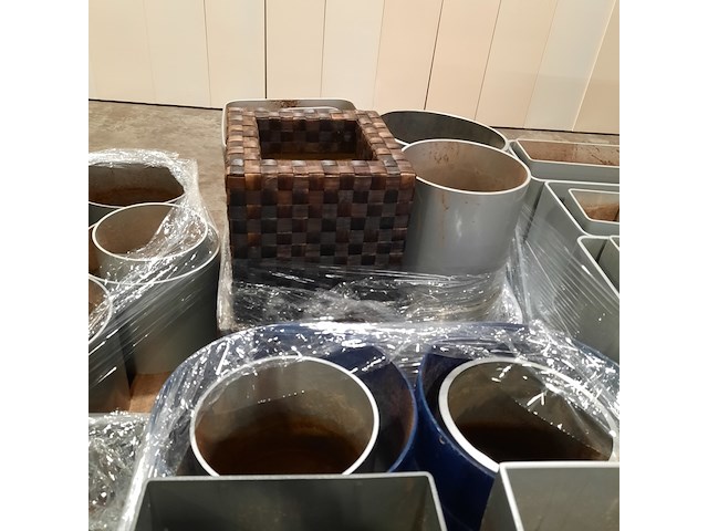 Partij plantenbakken - afbeelding 3 van  12