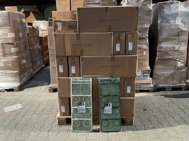 Partij plantenrekken staand - zwart/wit - 6 ringen (102x) - afbeelding 5 van  5