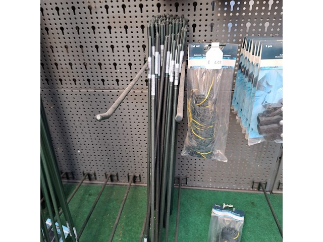 Partij plantensteunen en toebehoren o.a. peacock - afbeelding 5 van  55