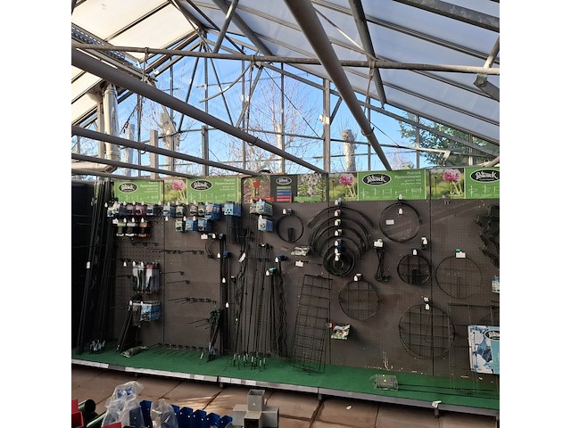 Partij plantensteunen en toebehoren o.a. peacock - afbeelding 23 van  55