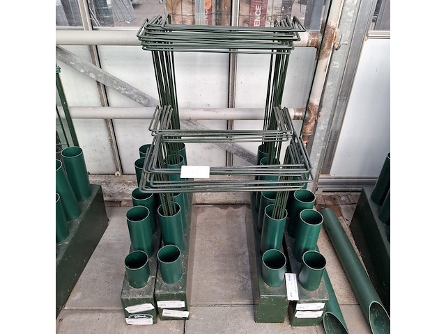 Partij plantensteunen en toebehoren o.a. peacock - afbeelding 43 van  55