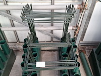 Partij plantensteunen en toebehoren o.a. peacock - afbeelding 44 van  55