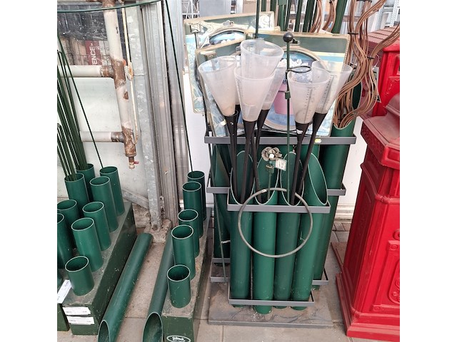 Partij plantensteunen en toebehoren o.a. peacock - afbeelding 46 van  55