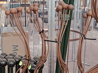 Partij plantensteunen en toebehoren o.a. peacock - afbeelding 49 van  55