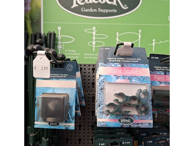 Partij plantensteunen en toebehoren o.a. peacock - afbeelding 53 van  55