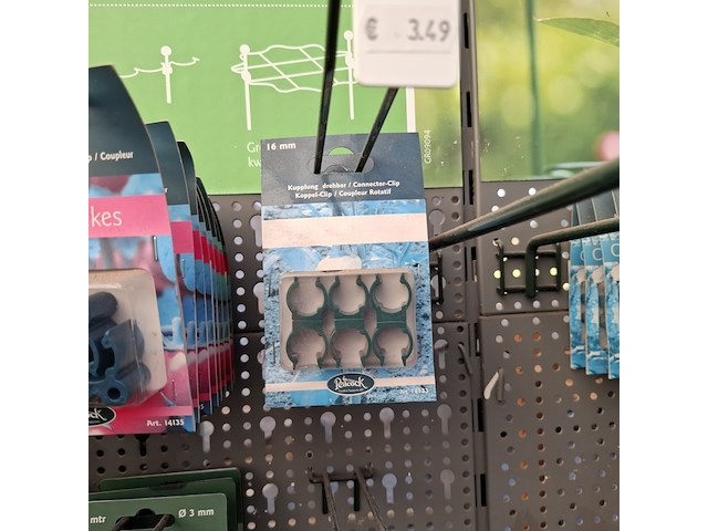 Partij plantensteunen en toebehoren o.a. peacock - afbeelding 55 van  55