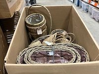 Partij plantentrays en mandjes - afbeelding 5 van  17