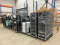 Partij plantentrays en mandjes - afbeelding 10 van  17