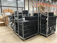 Partij plantentrays en mandjes - afbeelding 12 van  17