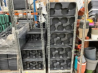 Partij plantentrays en mandjes - afbeelding 16 van  17