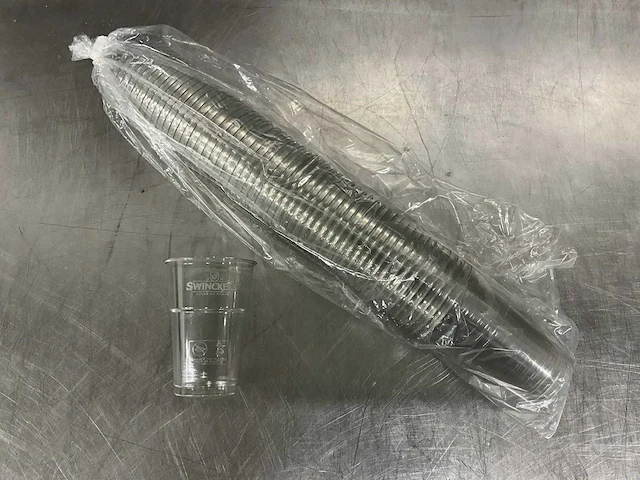 Partij plastic bierglazen “swinckels” - afbeelding 2 van  4