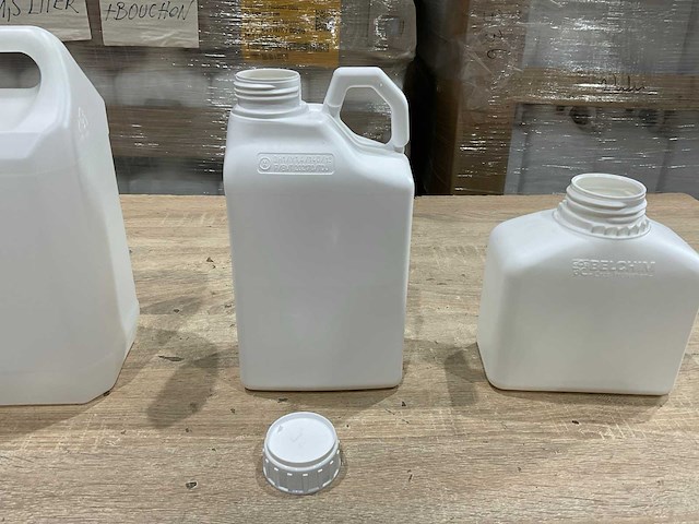 Partij plastic containers - afbeelding 10 van  14