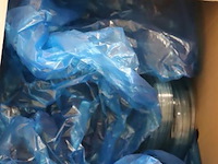 Partij plastic deksels & 3-vaks ronde voedselschaaltjes - afbeelding 5 van  7