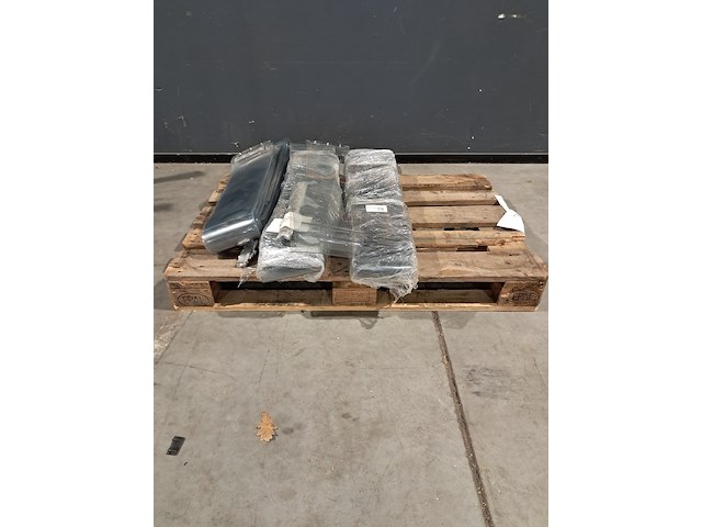 Partij plastic strook-gordijnen - afbeelding 1 van  5