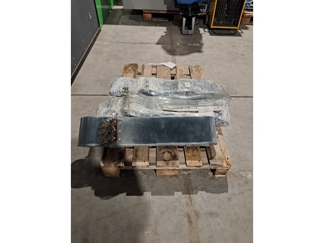 Partij plastic strook-gordijnen - afbeelding 2 van  5