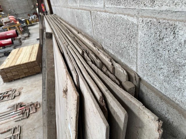 Partij platen - plaatmateriaal - afbeelding 1 van  2