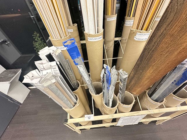 Partij plinten - afbeelding 4 van  4