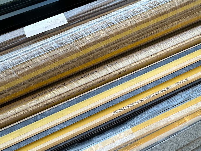 Partij plinten - afbeelding 2 van  2