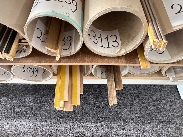 Partij plinten - afbeelding 3 van  3