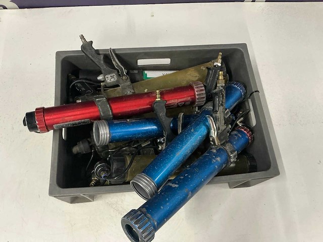 Partij pneumatische kitspuiten - afbeelding 6 van  6