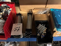 Partij pneumatische ondedelen - afbeelding 3 van  4