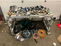 Partij pneumatische toebehoren - afbeelding 1 van  7