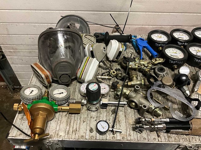 Partij pneumatische toebehoren - afbeelding 2 van  7