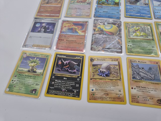 Partij pokémon kaarten met o.a. vintage kaarten, full art kaarten en 1 graded kaart - afbeelding 2 van  14