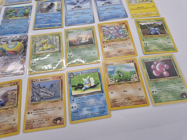 Partij pokémon kaarten met o.a. vintage kaarten, full art kaarten en 1 graded kaart - afbeelding 3 van  14