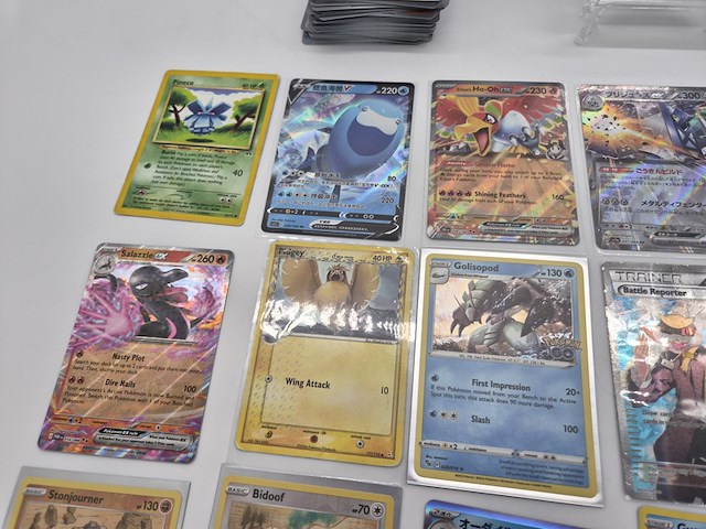 Partij pokémon kaarten met o.a. vintage kaarten, full art kaarten en 1 graded kaart - afbeelding 6 van  14