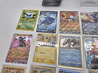 Partij pokémon kaarten met o.a. vintage kaarten, full art kaarten en 1 graded kaart - afbeelding 6 van  14