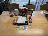 Partij pokémon kaarten, sword & shield / scarlet & violet, (+/- 2500 stuks) - afbeelding 1 van  16